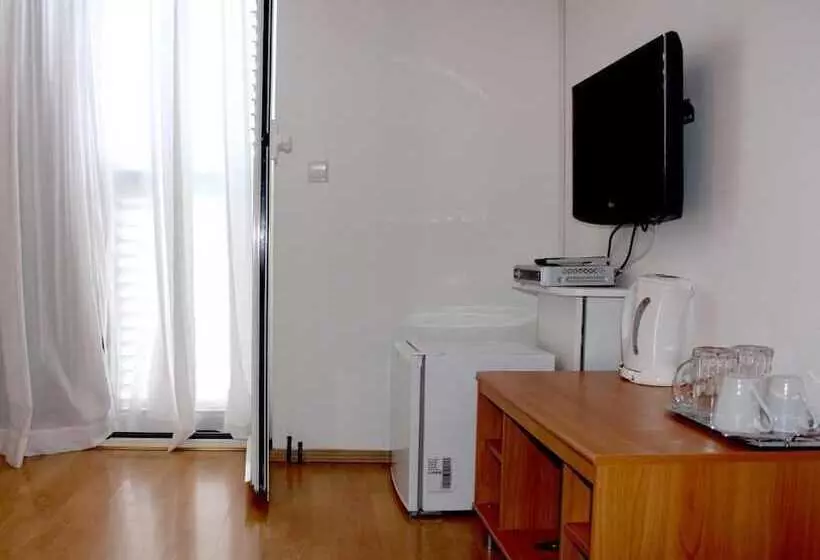 Majatalo Apartmani Krka Rooms