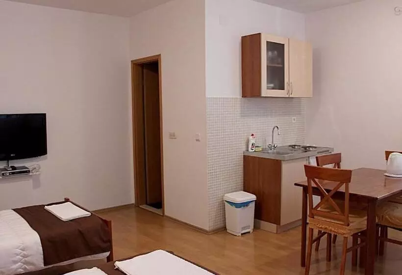 Majatalo Apartmani Krka Rooms