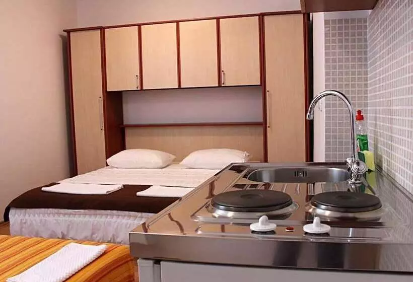 Majatalo Apartmani Krka Rooms