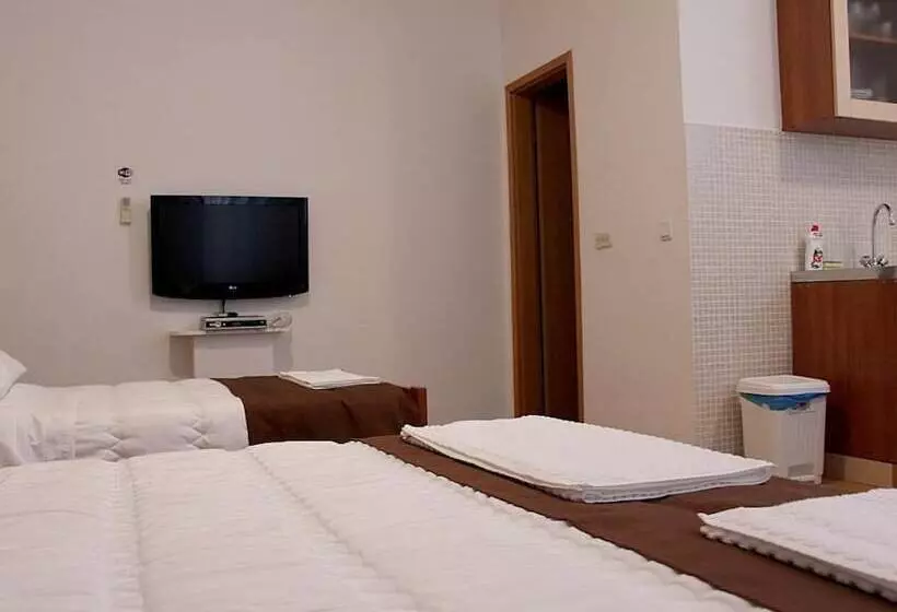 Majatalo Apartmani Krka Rooms