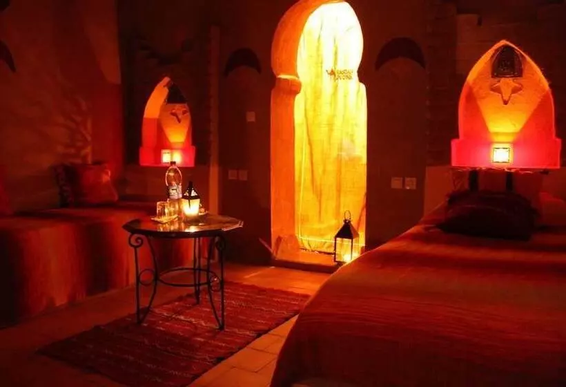 ペンション Hôtel Kasbah Ouzina