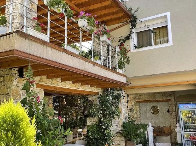 پانسیون Vila Arial