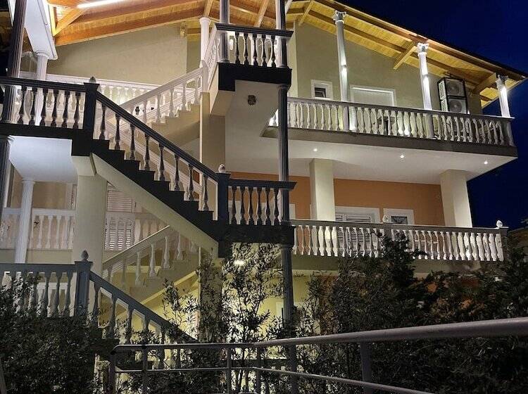 ペンション Vila Arial