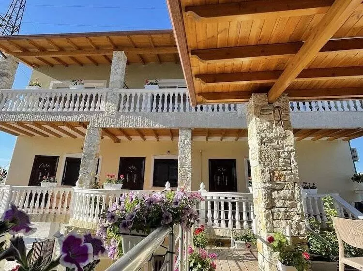 پانسیون Vila Arial