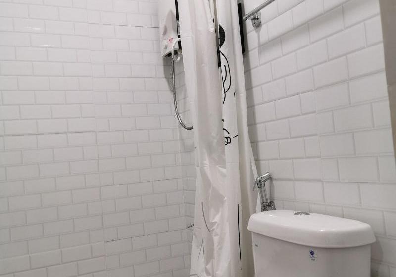 The Nest Hostel Semporna