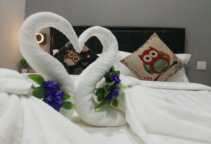 The Nest Hostel Semporna