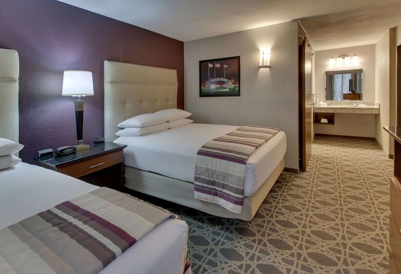 בית מלון כפרי Drury Inn & Suites Poplar Bluff