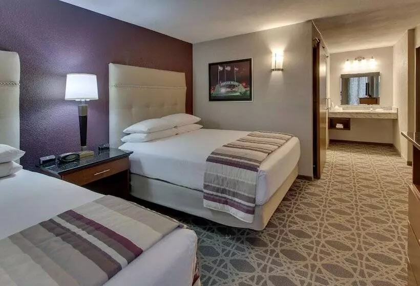 酒店 Drury Inn & Suites Poplar Bluff