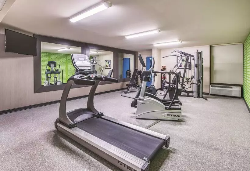 בית מלון כפרי La Quinta By Wyndham Festus   St. Louis South