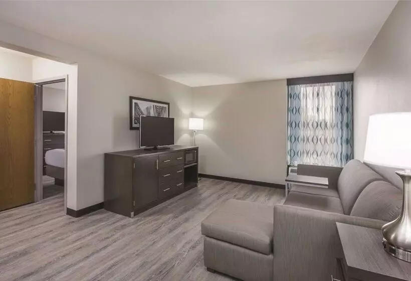 בית מלון כפרי La Quinta By Wyndham Festus   St. Louis South