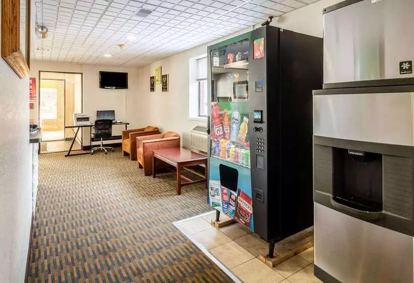 酒店 Econo Lodge Cadillac