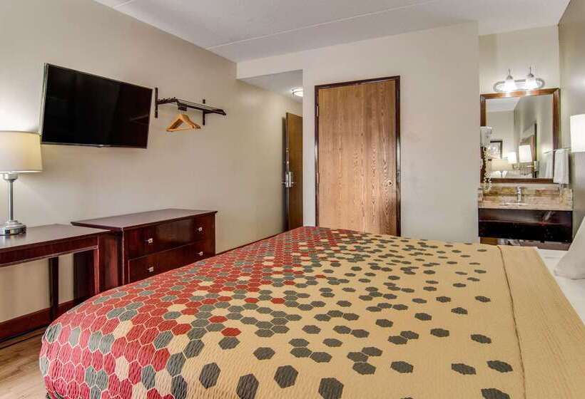 فندق Econo Lodge Cadillac