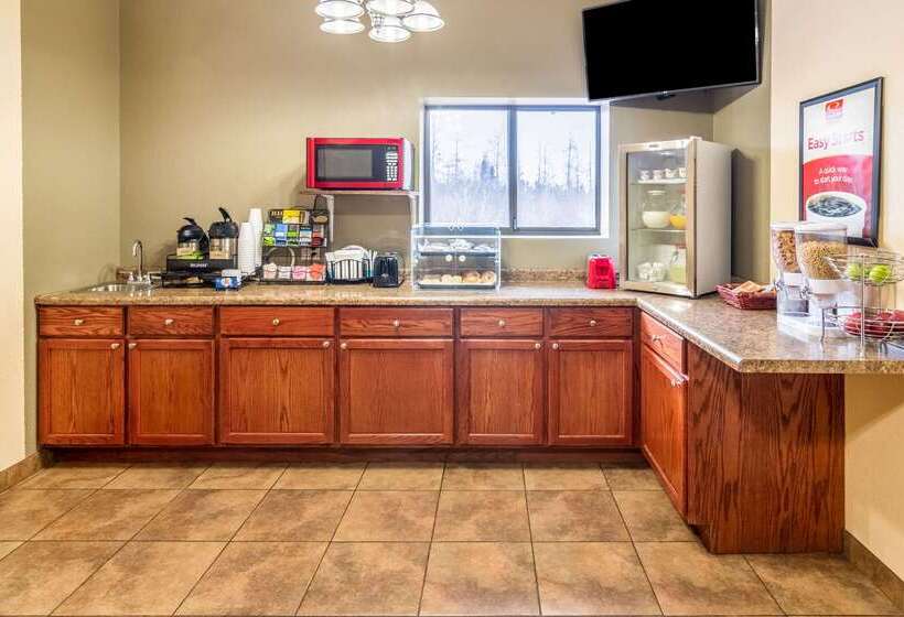 فندق Econo Lodge Cadillac