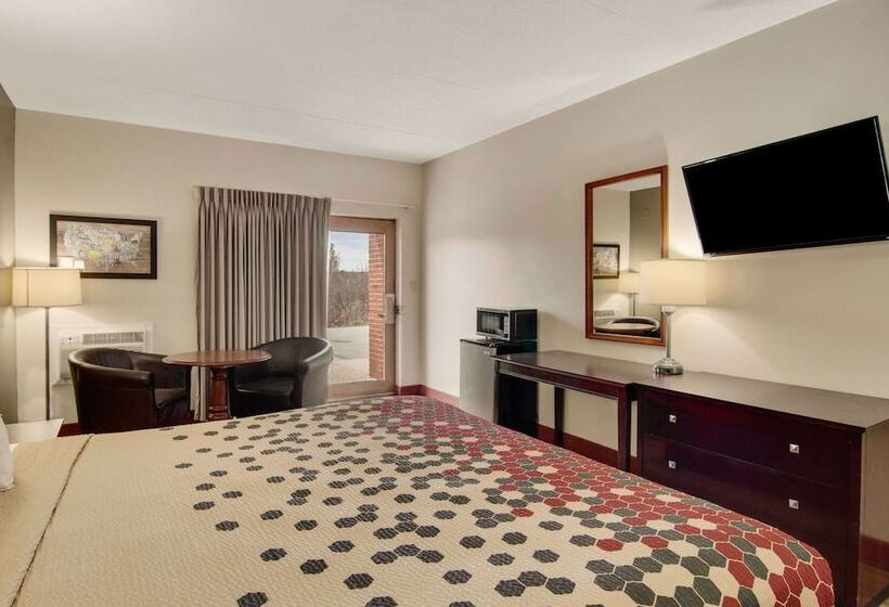 فندق Econo Lodge Cadillac