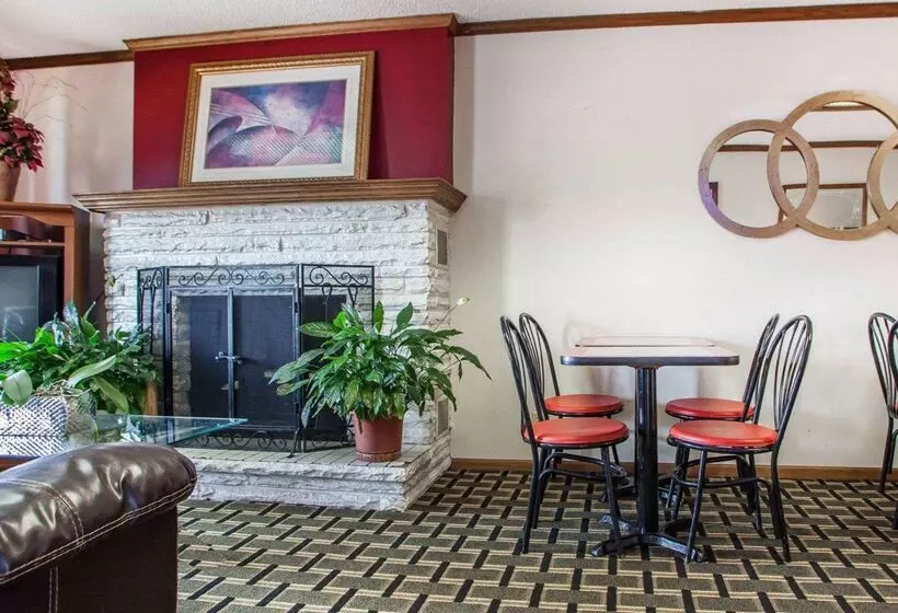 فندق Econo Lodge