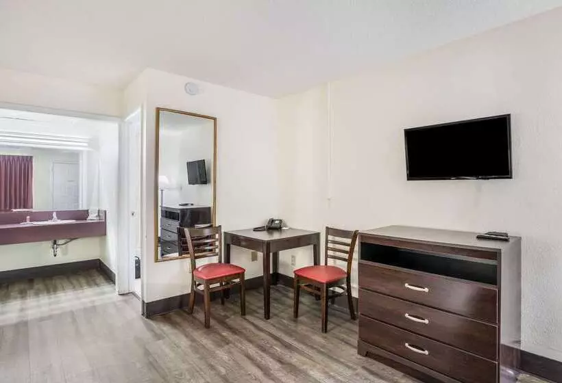 فندق Econo Lodge