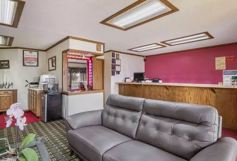 فندق Econo Lodge