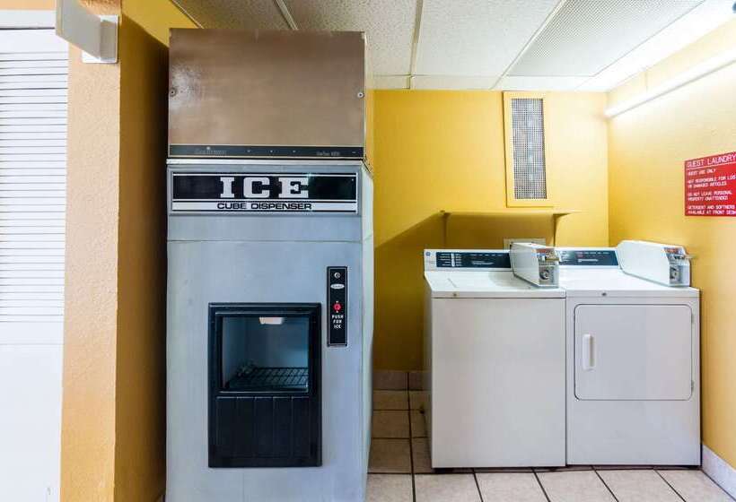 בית מלון כפרי Econo Lodge Dumas