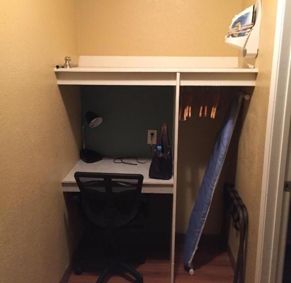 فندق Avenida Oceanside Camp Pendleton