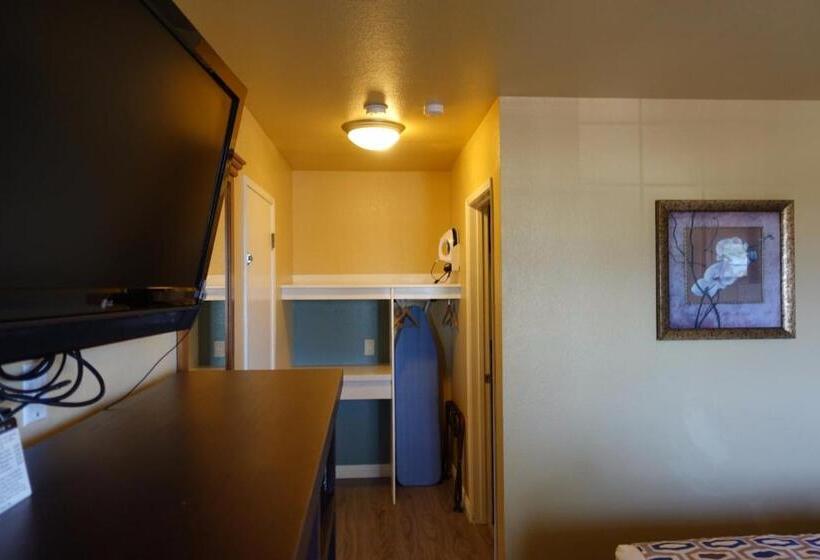 فندق Avenida Oceanside Camp Pendleton