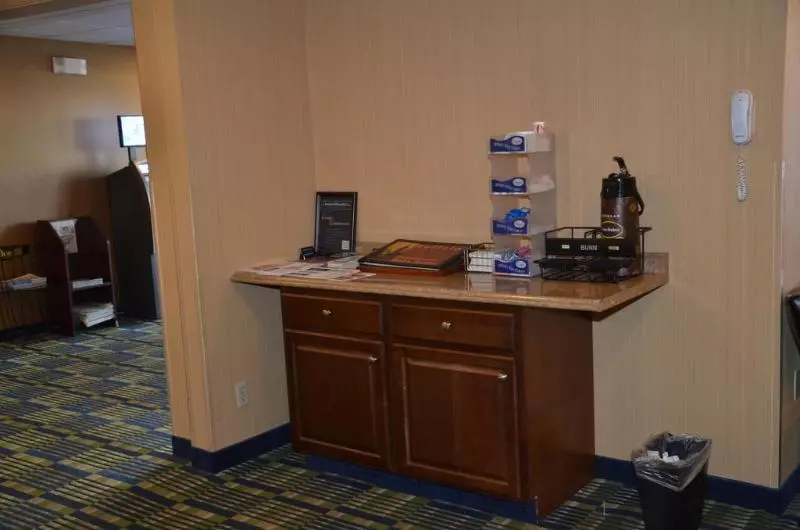 فندق Fairbridge Inn Express Buffalo Airport Williamsville