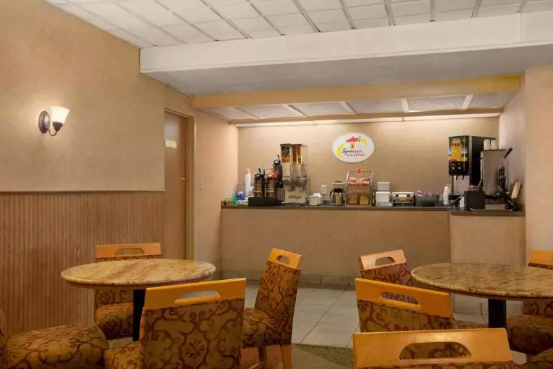 فندق Fairbridge Inn Express Buffalo Airport Williamsville