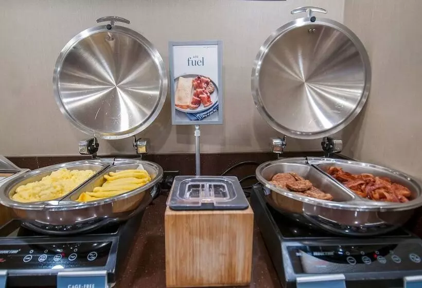 هتل Fairfield Inn & Suites By Marriott Dallas Dfw Airport South/irving