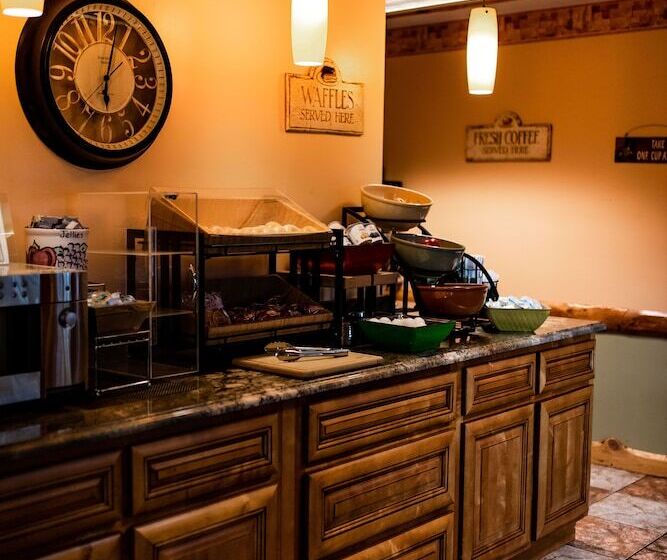 فندق Gateway Inn And Suites