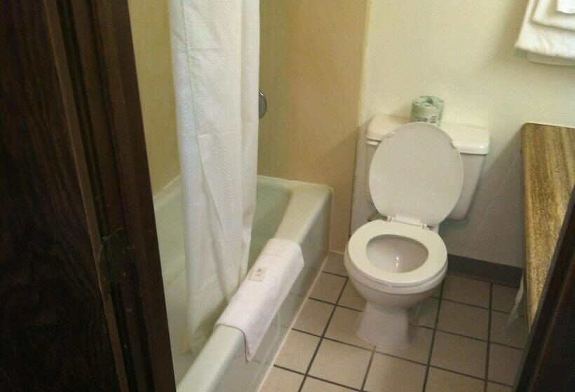 בית מלון כפרי Heritage Inn Mansfield