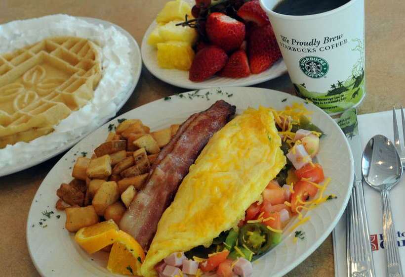 ホテル Hilton Garden Inn Meridian