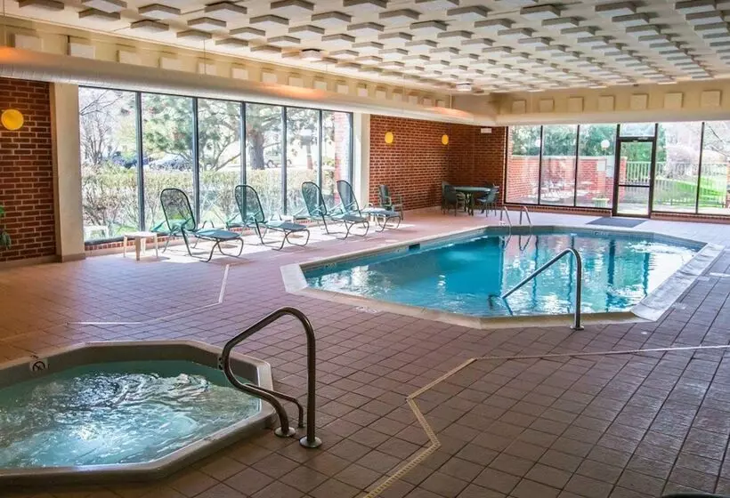 בית מלון כפרי Quality Inn Schaumburg Chicago Near The Mall