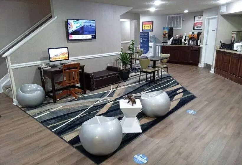 Surestay Hotel By Best Western Brunswick