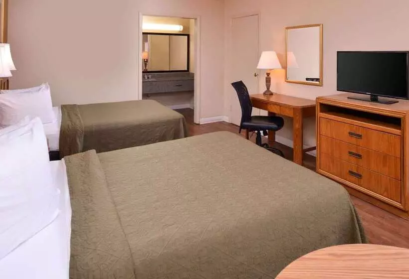 モーテル Quality Inn Dutch Inn