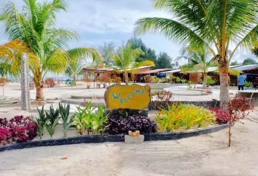 Aamiaismajoitus (B&B) Hello Bintan Beach Cottages