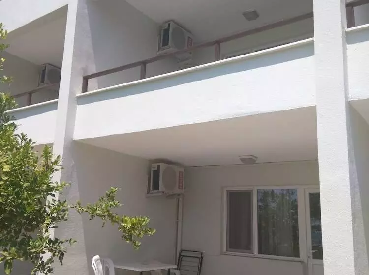 ホテル Ares Tatil Koyu