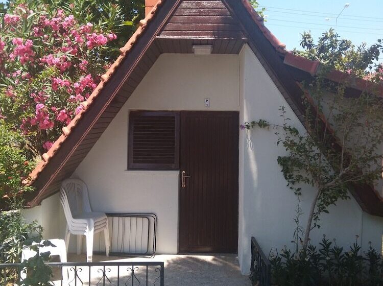 فندق Ares Tatil Koyu