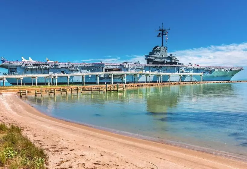 هتل Fairfield Inn & Suites By Marriott Corpus Christi Central