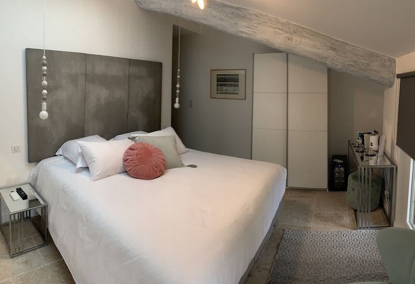 ホテル Hôtel Restaurant O Banel