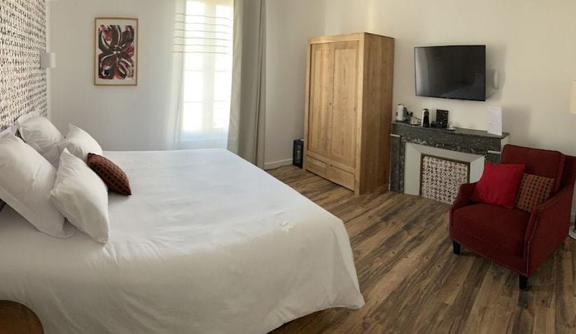 ホテル Hôtel Restaurant O Banel