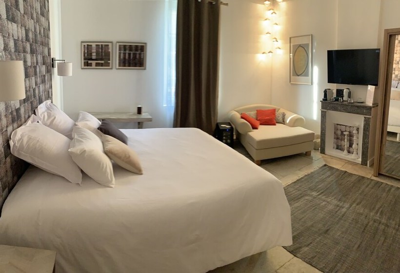 ホテル Hôtel Restaurant O Banel