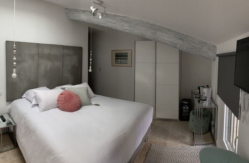 ホテル Hôtel Restaurant O Banel