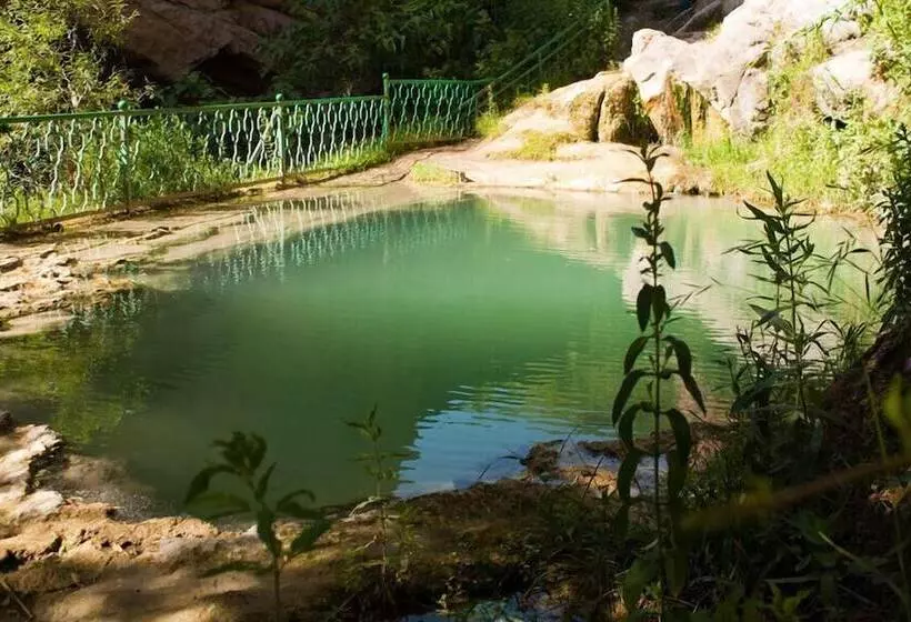 Kirch Hotel & Restaurant