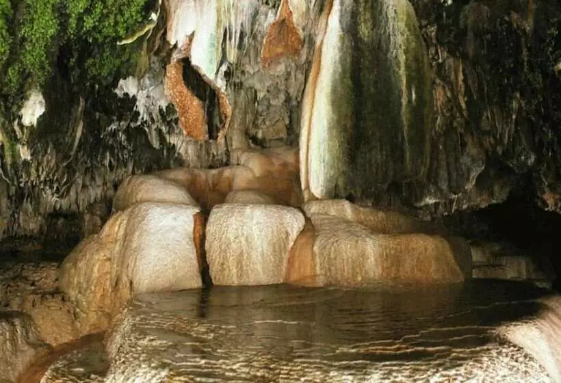 Kirch Hotel & Restaurant