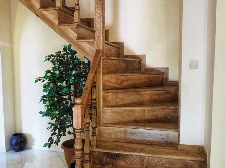 Kirch Hotel & Restaurant