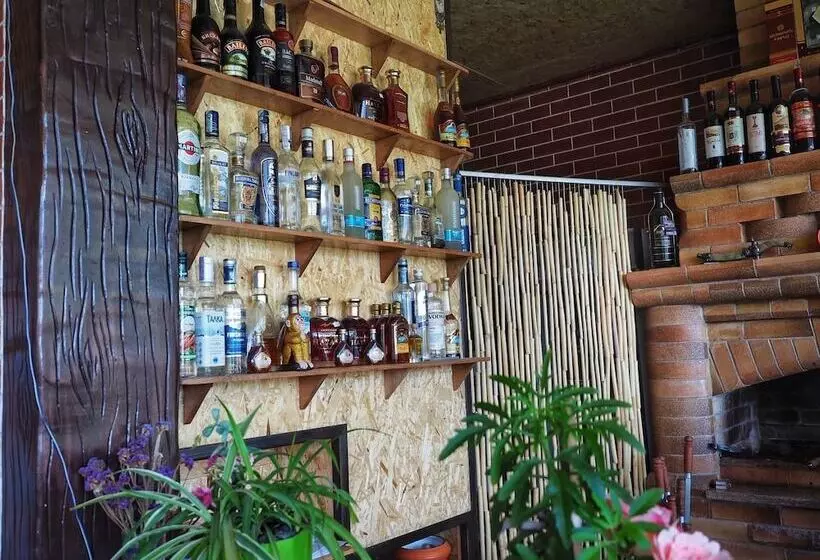 Kirch Hotel & Restaurant