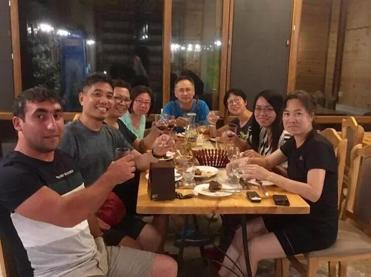 Kirch Hotel & Restaurant