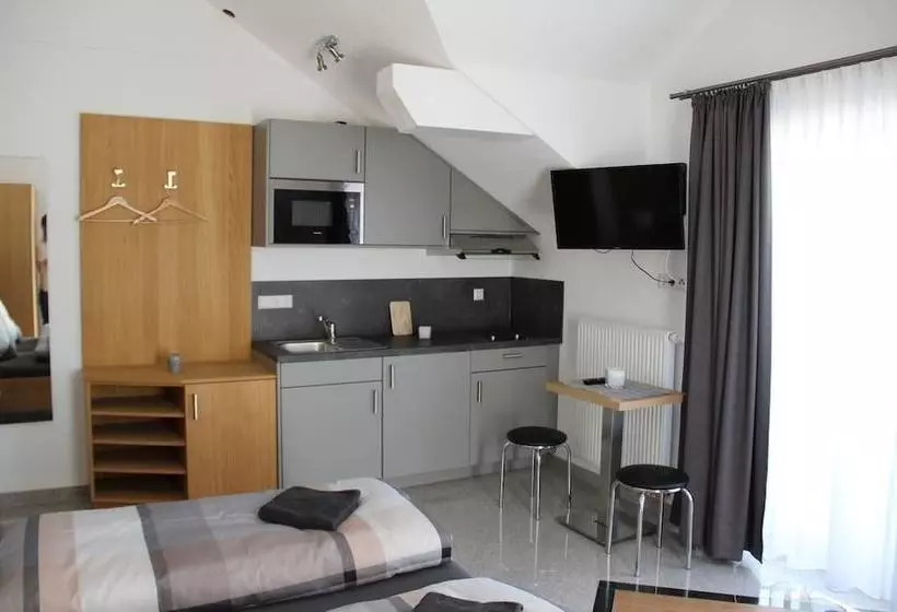 Hotelli Zum Kreuzritter