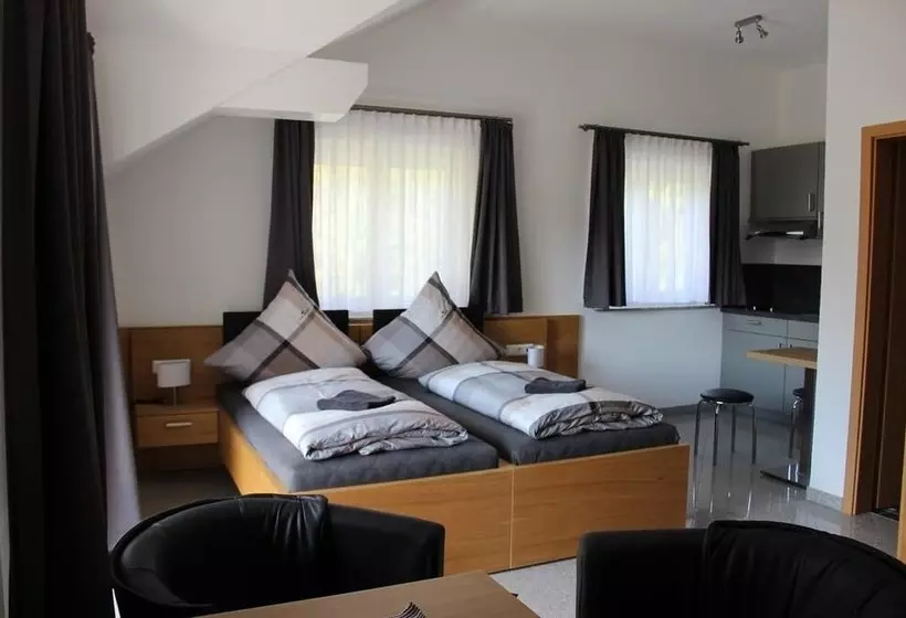 Hotelli Zum Kreuzritter