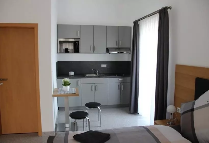 Hotelli Zum Kreuzritter