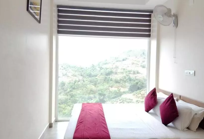Foggy Knolls Resort